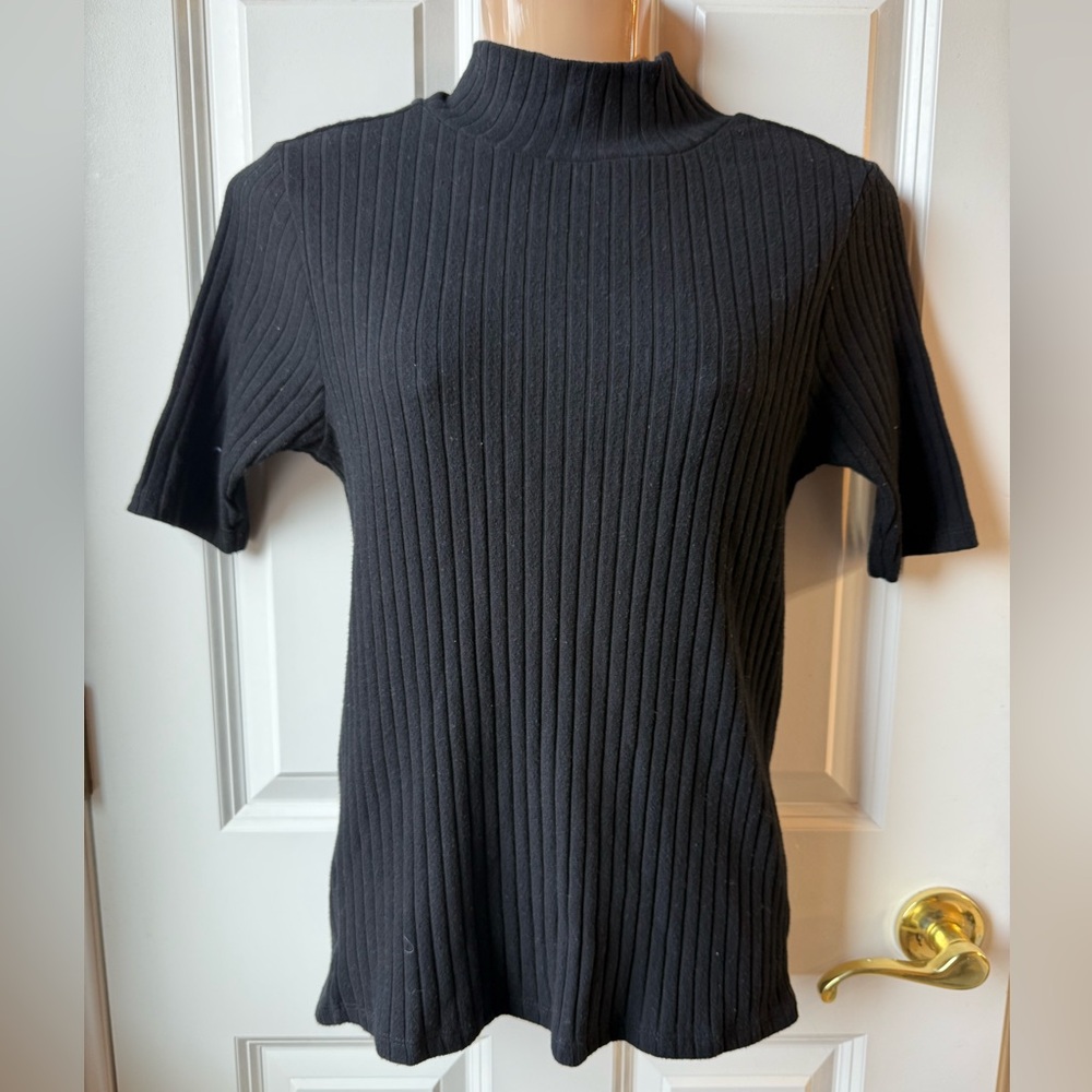 4 for $20 special 
LOFT Black Ribbed Short Sleeve Top